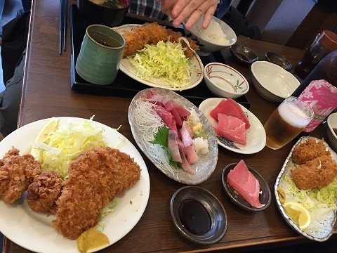 ビールとつまみ.jpg